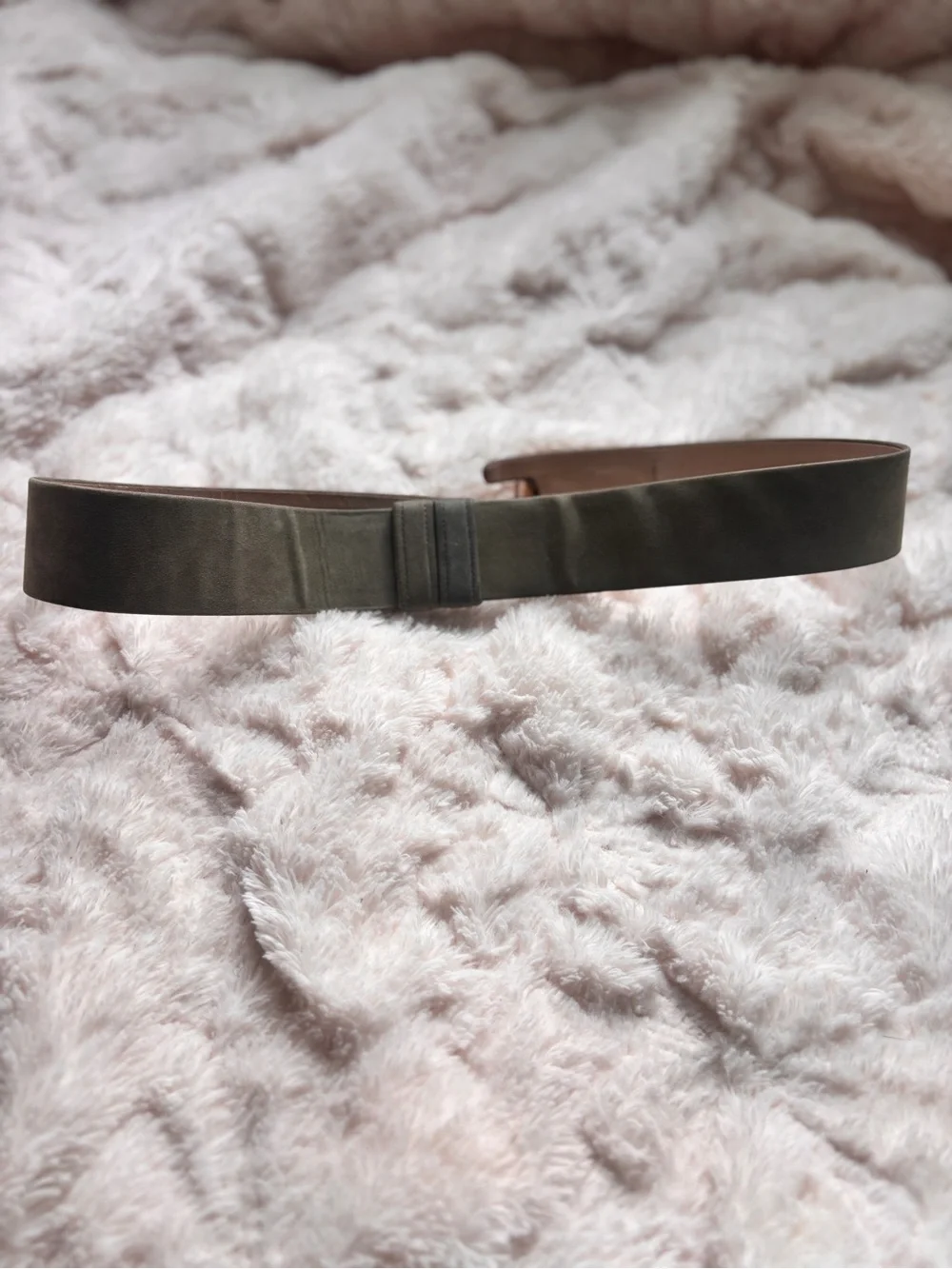 Vintage Carlisle Gold-Embellished Olive Faux Suede Waist Belt Size Small